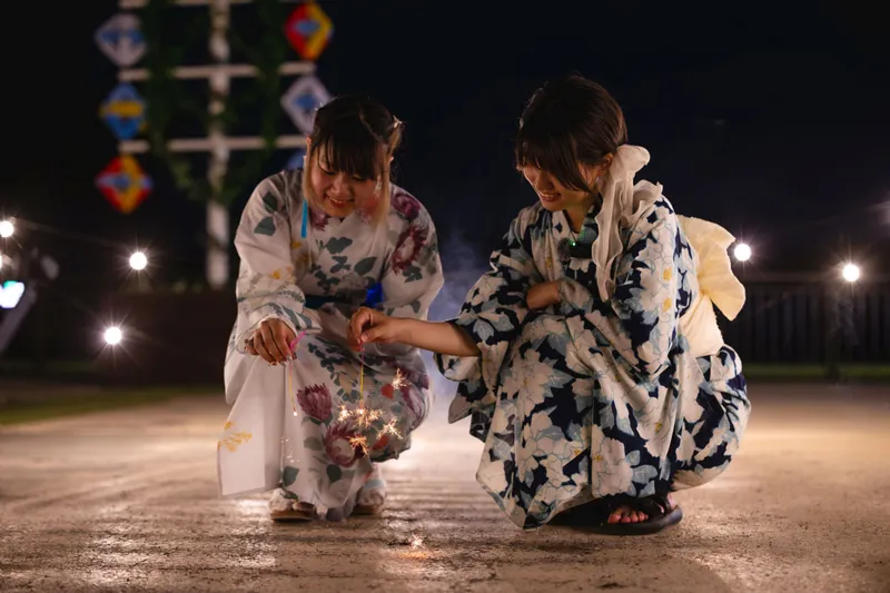 メッツァで手持ち花火_3