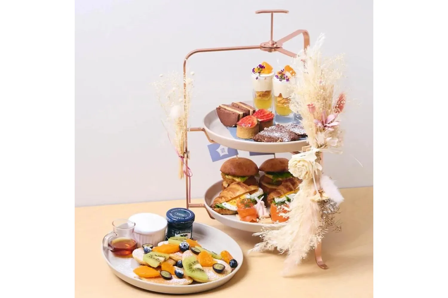 【Nighjt Afternoon Tea】全粒粉パンケーキや季節のスイーツなど【ITOCHU SDGs STUDIO RESTAURANT星のキッチン】_1