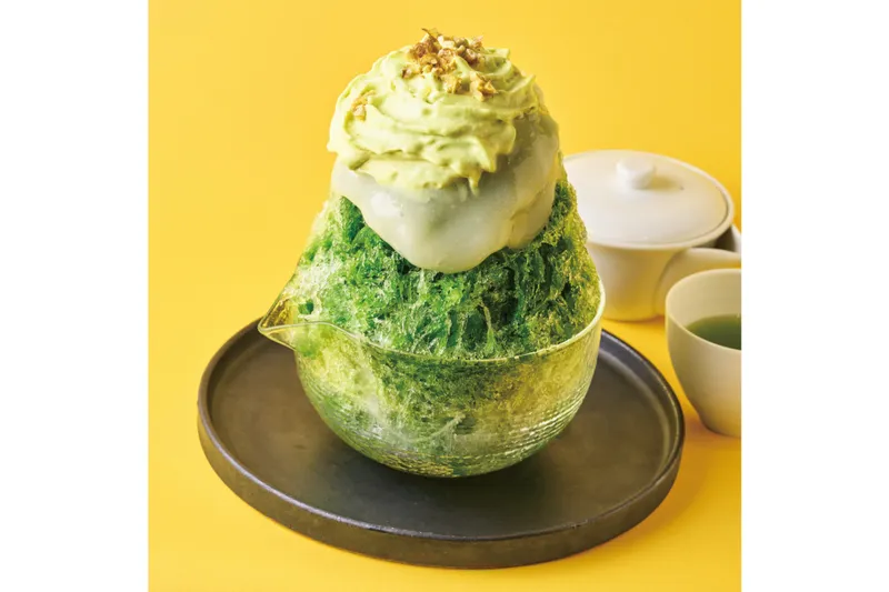 茶の庭 抹茶かき氷 ピスタチオクリーム / お茶セット1,780円、ドリンクセット1,880円