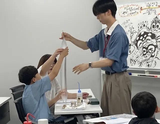 理科大でわくわく工作＆実験「水のふしぎ」