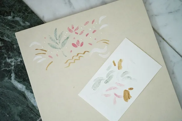 自然の素材で絵を描こう！