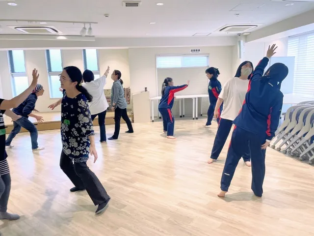 コミュニケ―ションを楽しむ表現ワークショップ(2月)