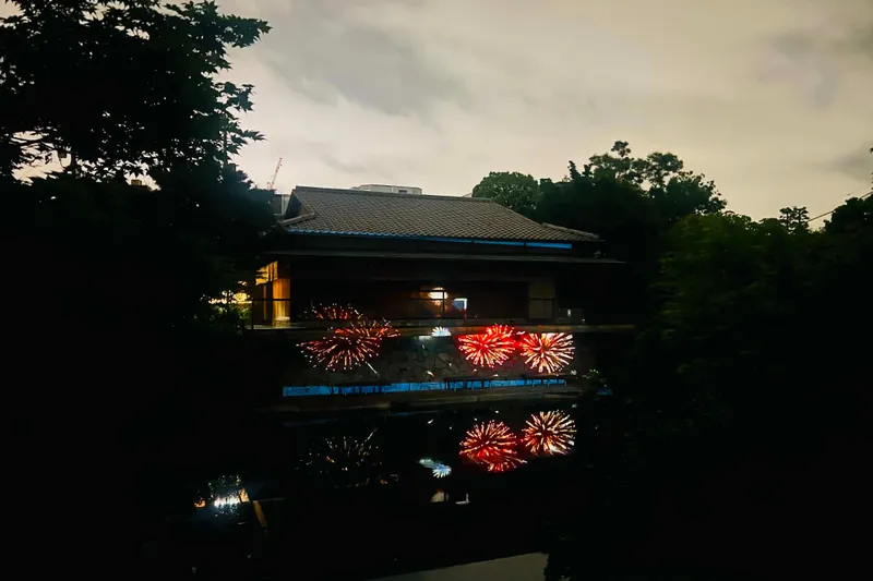 幻灯水鏡花火