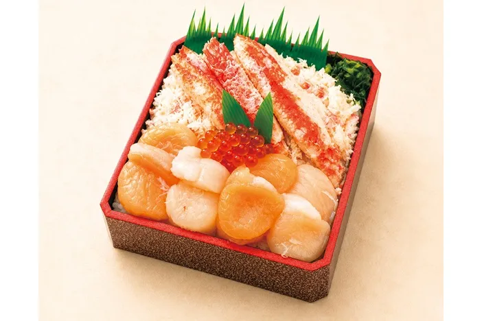 初登場・2週目のみ出店[釧祥館]　 釧路市  　北海道産タラバと赤玉ほたて弁当（1折）3,186円