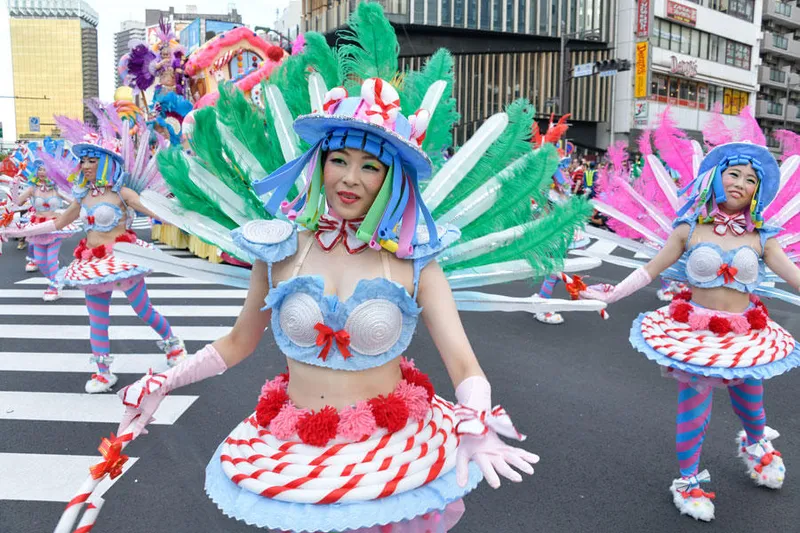 写真提供:浅草サンバカーニバル実行委員会