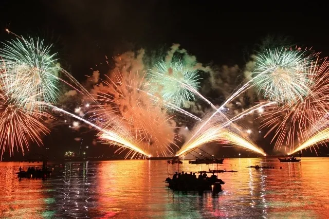 宮津燈籠流し花火大会_1
