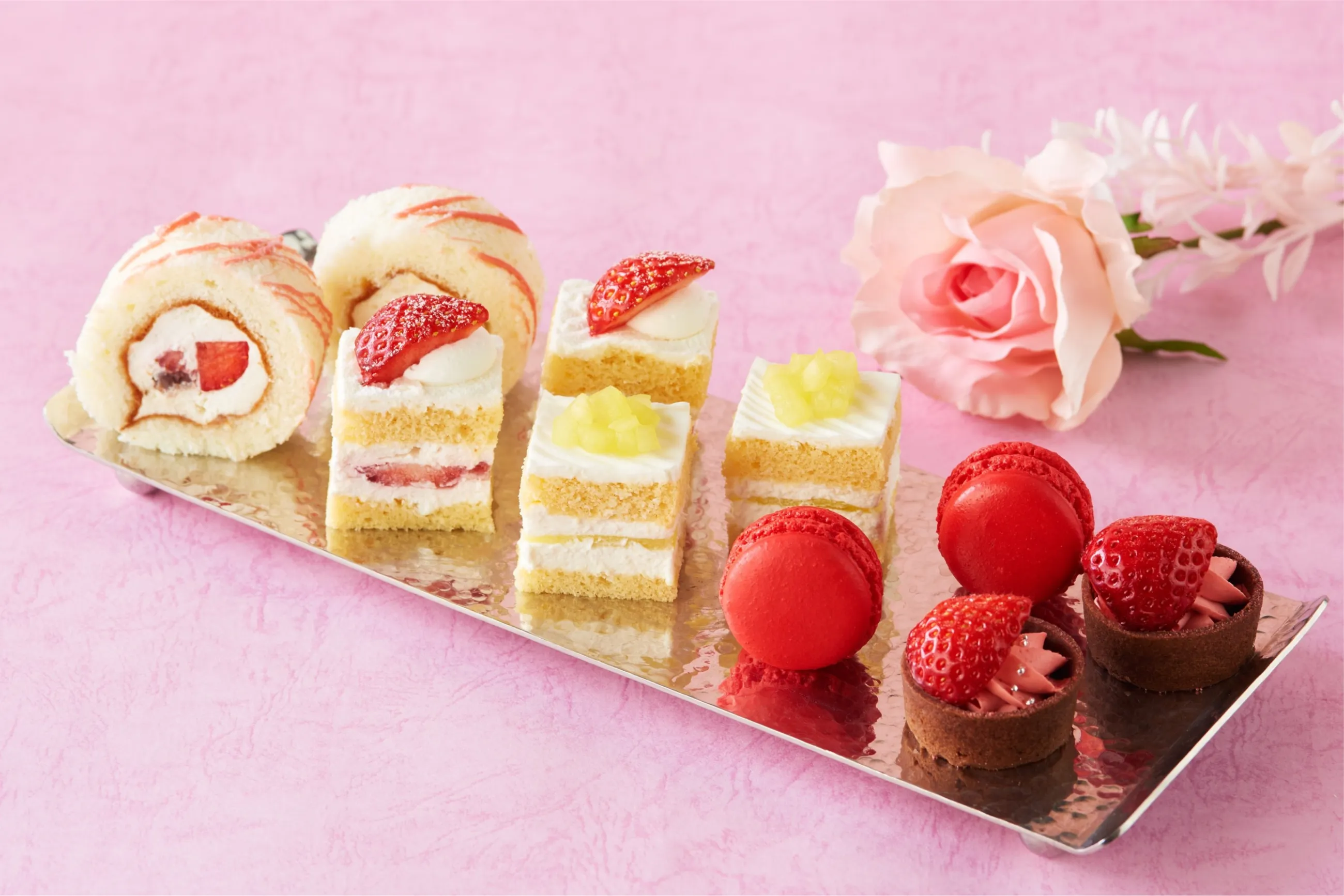 いちごアフタヌーンティーセット【ホテルニューオータニ幕張】