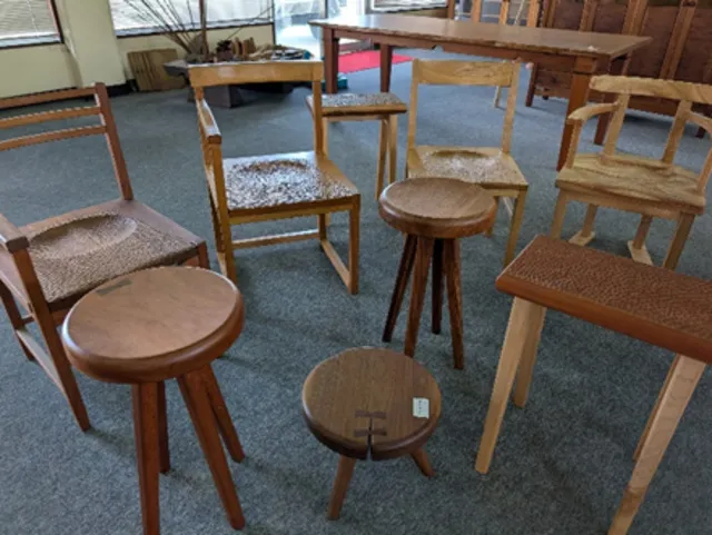 時とともに美しく変わる木と布