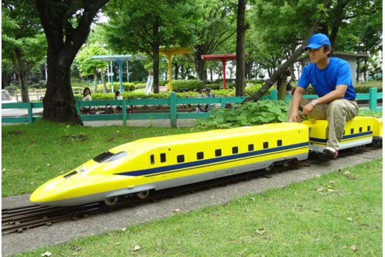 ドクターイエローのミニ新幹線に乗ろう！　※JR東海承認済