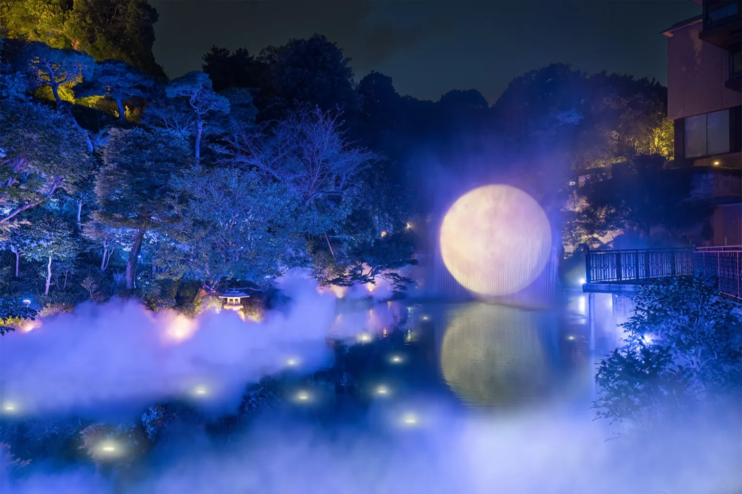 ＜庭園演出＞‟東京で一番近い月” 「TOKYO MOON」_1