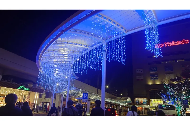 亀有駅南口屋根