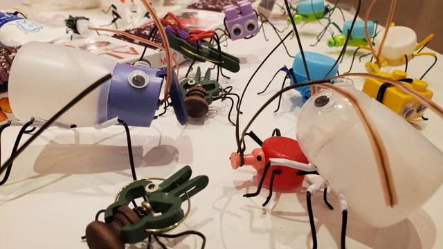 おもちゃ箱がひっくりかえった！ムシムシ工作大集合 final！