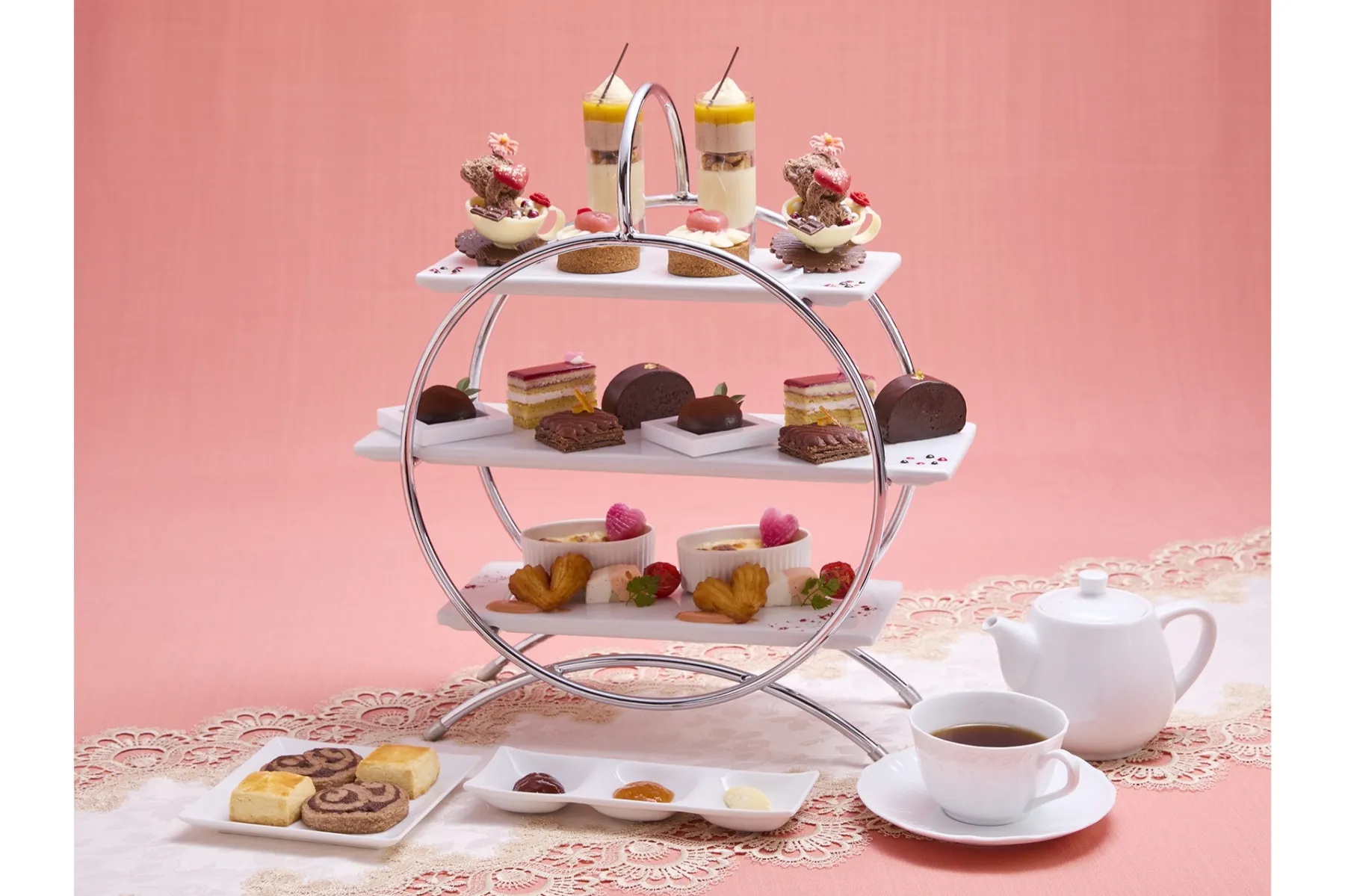 バレンタインアフタヌーンティー【ロイヤルパークホテル】_1