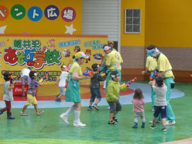 おもちゃで遊ぼう～水鉄砲大作戦～