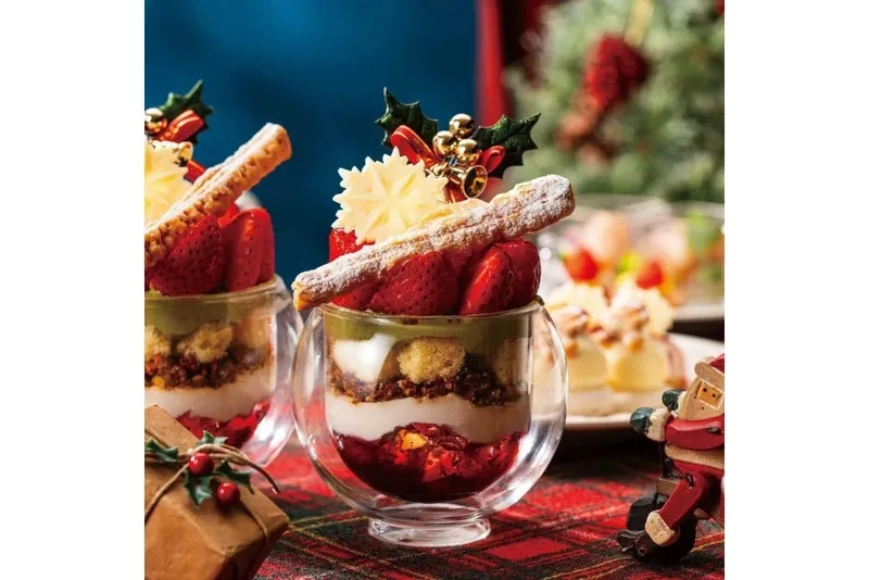 いちごスイーツを楽しむCHRISTMAS AFTERNOON TEA【ザ ロイヤルパークホテル アイコニック 東京汐留】_2