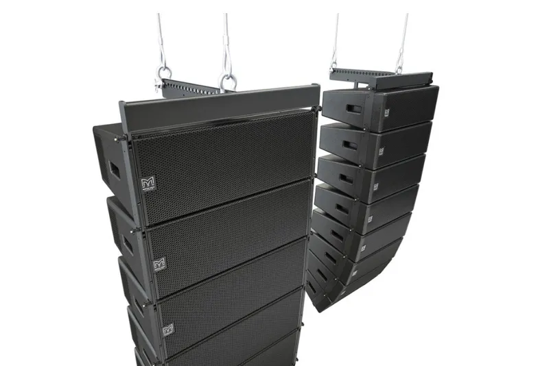 音響にはMartin Audioのラインアレイシステム、L-ACOUSTICSが採用され最高峰音響でのミュージックジャーニーを楽しむことができる。