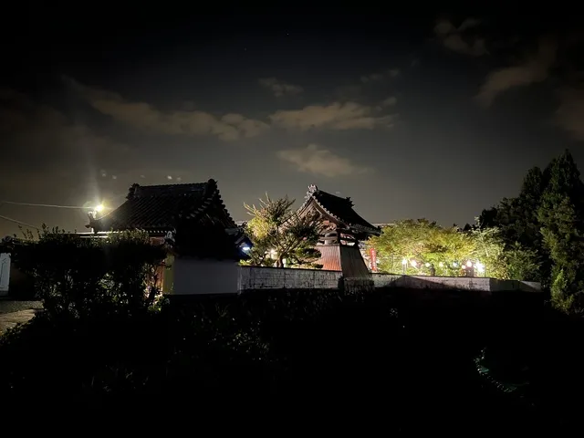 西室院の夏あかり