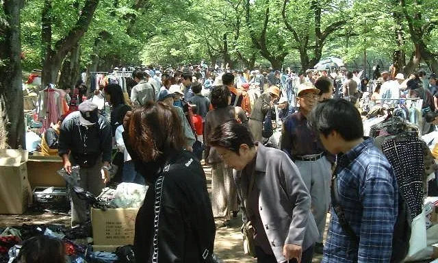 富士森公園フリーマーケット（4月）