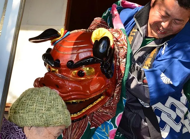 栢田仁組部落の獅子舞