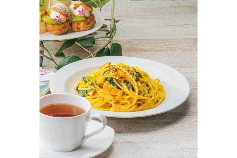 9~10月☆秋の宵に楽しむシャインマスカットEvening High Tea【ザ ロイヤルパークホテル アイコニック 東京汐留】_2