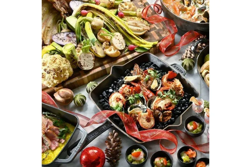 【クリスマスブッフェ】骨付ローストビーフや鉄板焼き、寿司など【グランドプリンスホテル新高輪】_2