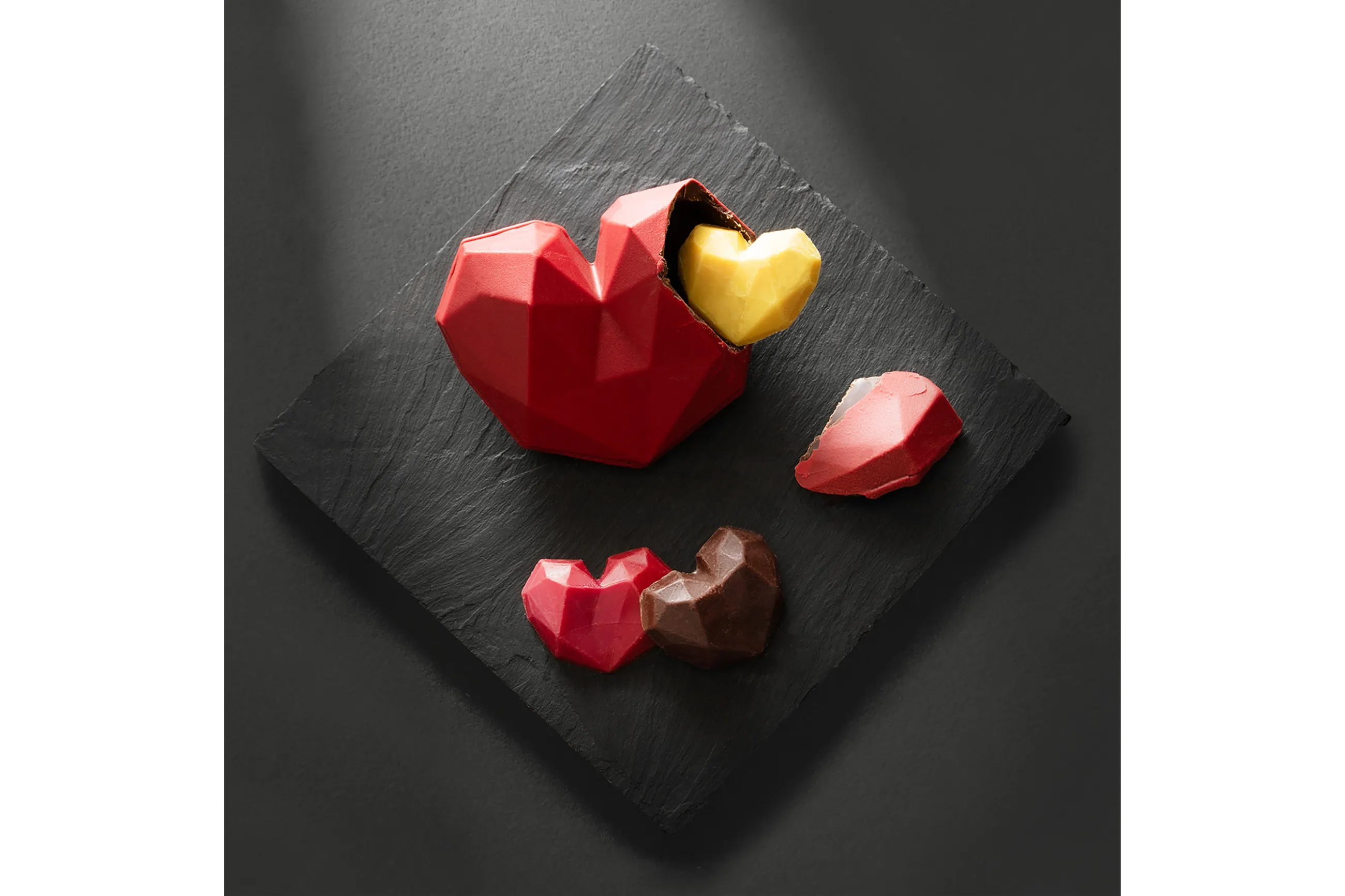 新品 新作バレンタインデー限定 ハートドラゴン 新品 新作バレンタイン