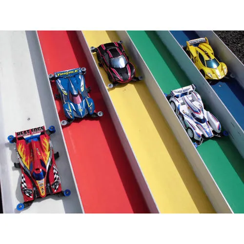 全長200mのミニ四駆コースが登場!!