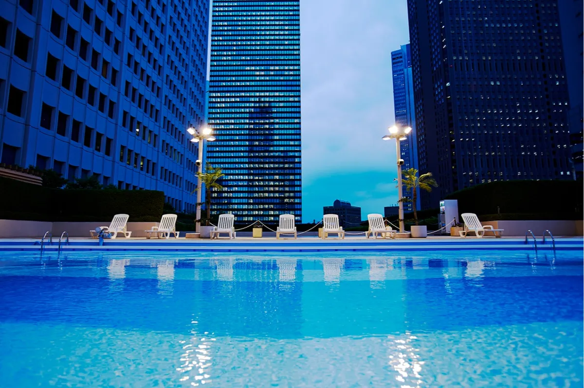 Sky Pool Plan at Keio Plaza Hotel