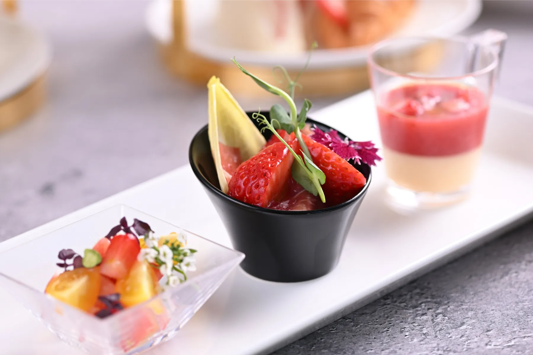 フォーシーズンアフタヌーンティー プレミアムストロベリーバージョン【千疋屋総本店 日本橋本店フルーツパーラー】_5