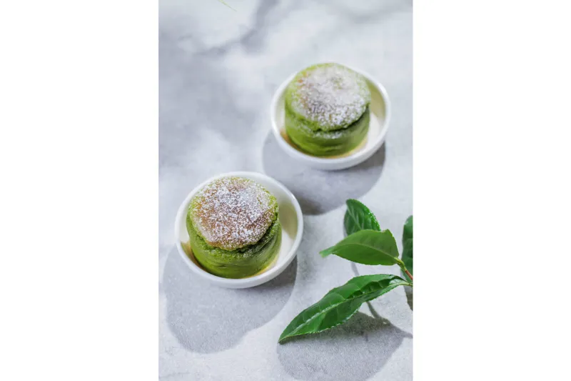抹茶スフレチーズケーキ