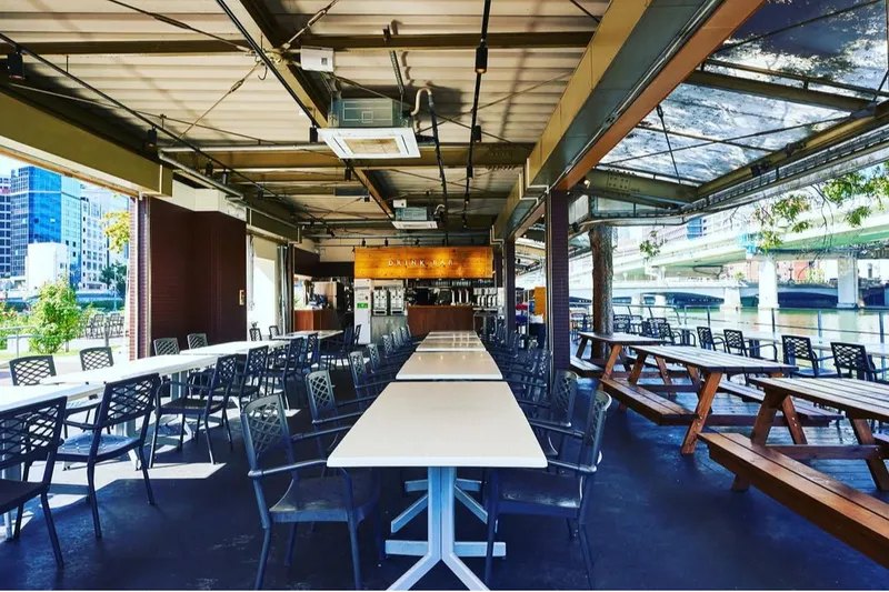 "R"RIVERSIDE GRILL&BEER GARDEN