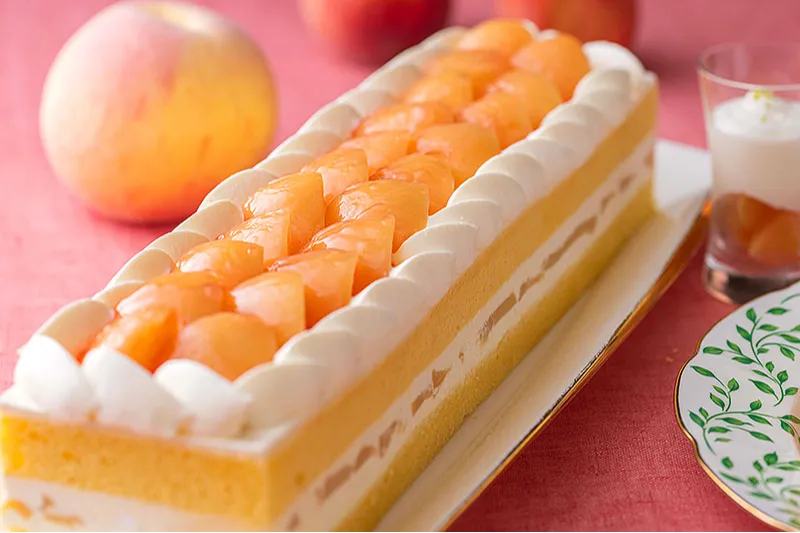 「桃のショートケーキ」
