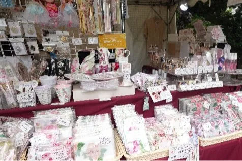 「ローズガーデンマーケット」昨年開催の様子