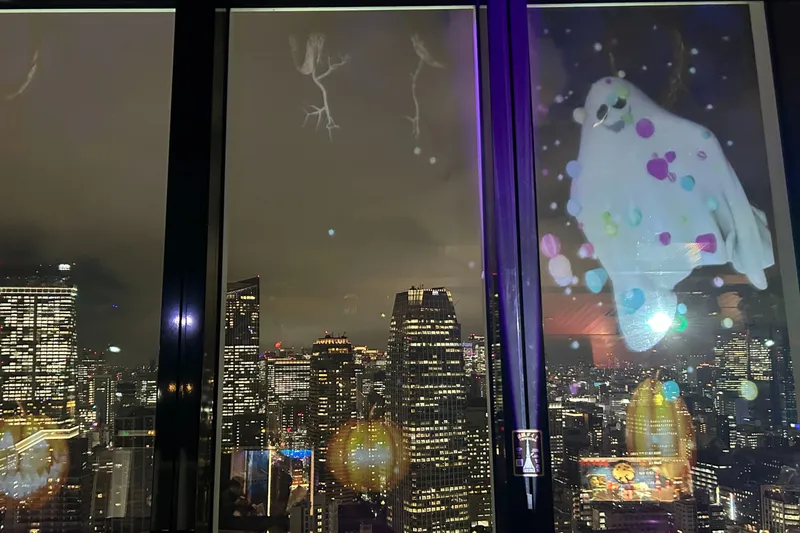 ＜TOKYO TOWER CITY LIGHT FANTASIA ～Halloween party 2026～＞プロジェクションマッピング（2026年撮影：レッツエンジョイ東京編集部）