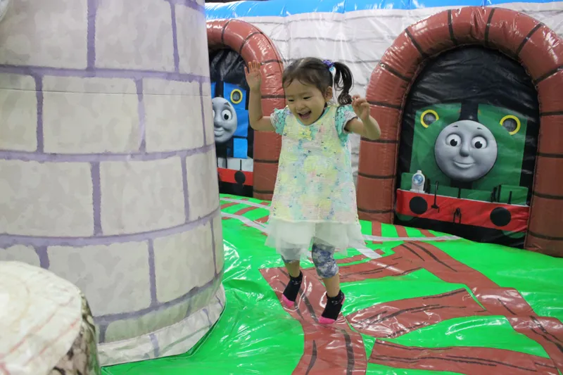 ソドー島冒険ふわふわ：ソドー島をイメージしたふわふわだよ! ※アトラクションチケットの購入が必要になります。