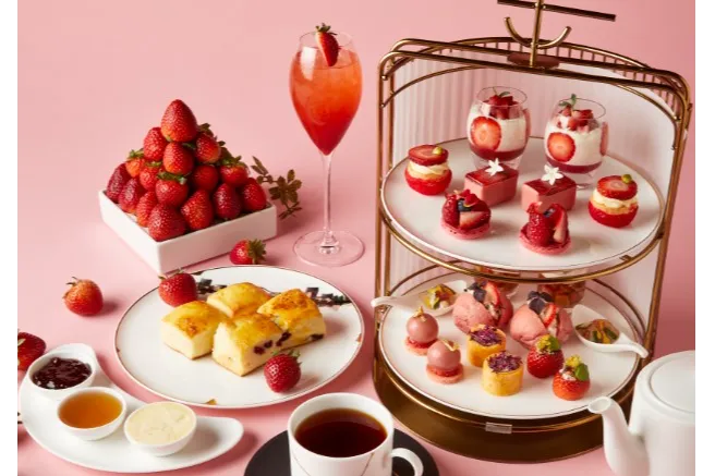 ストロベリーナイト with モエ・エ・シャンドン ロゼ アンぺリアル