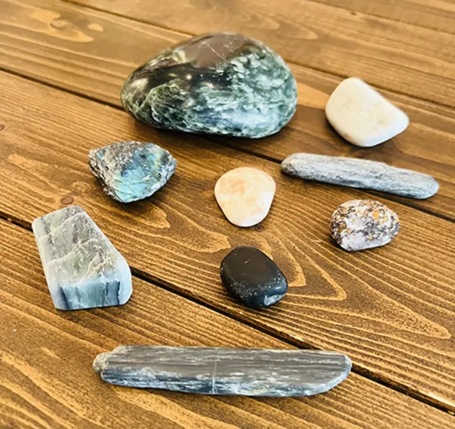 ワークショップ「石をみがく ー自分でみがいて、石がたり」vol.5