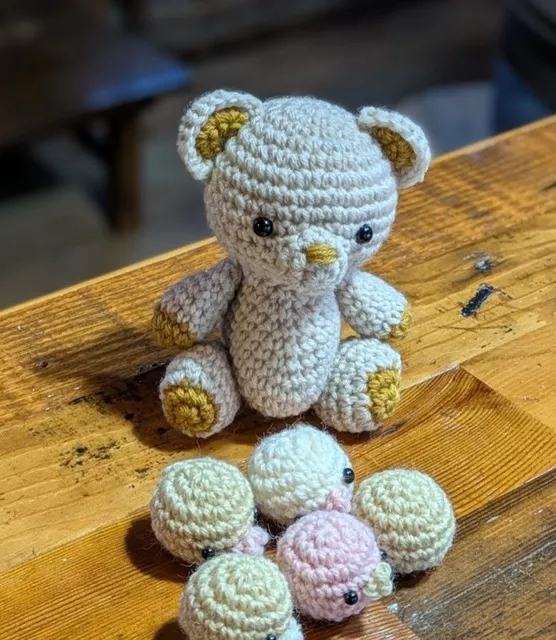 かぎ針編みで作るぬいぐるみ『あみぐるみ』初級編。1月～3月