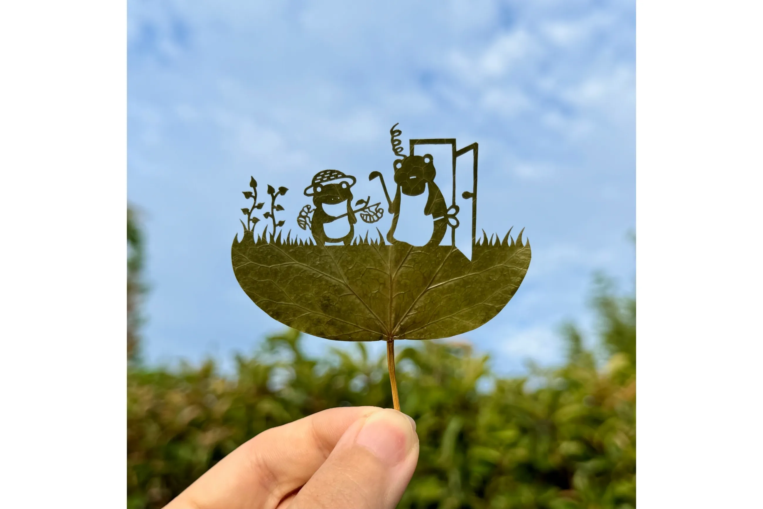 Hello! Leaf Art World in Yokohama リト葉っぱ切り絵展 in 横浜