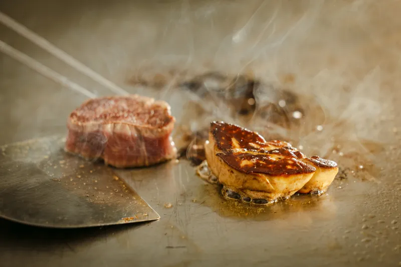 国産牛肉とフォアグラのロッシーニ　イメージ
