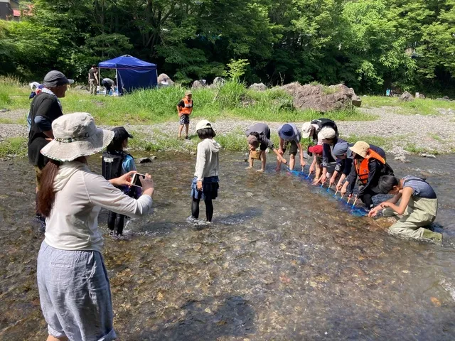 川は遊びや生きものの学び場～名栗川リバーウォッチング～（6月）