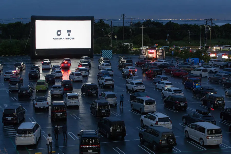 CINEMATHEQUE ドライブイン・シアター in 三井アウトレットパーク 木更津_1