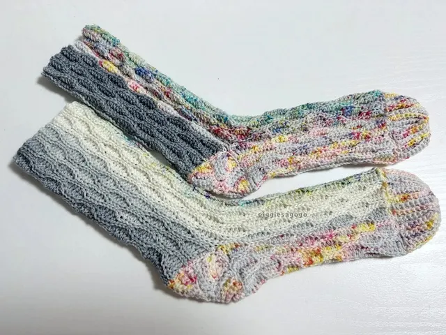 初めて靴下を自分で編み上げる。季節を楽しむかぎ針編み。1月～3月