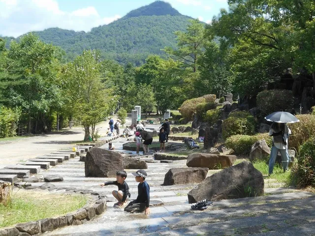 せせらぎの流水