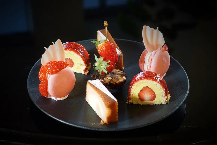 いちごアフタヌーンティーwith 出来立て０秒 プレミアム生ショートケーキ_6