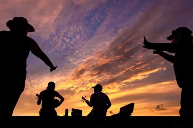 シルエットで紹介する貴方の知らなかった沖縄
