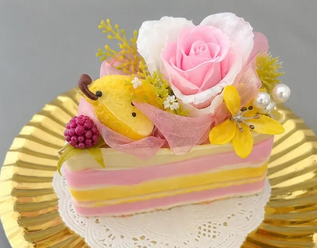 かわいいお花のアレンジ体験！私だけのフラワーケーキを作ろう（午前の部）