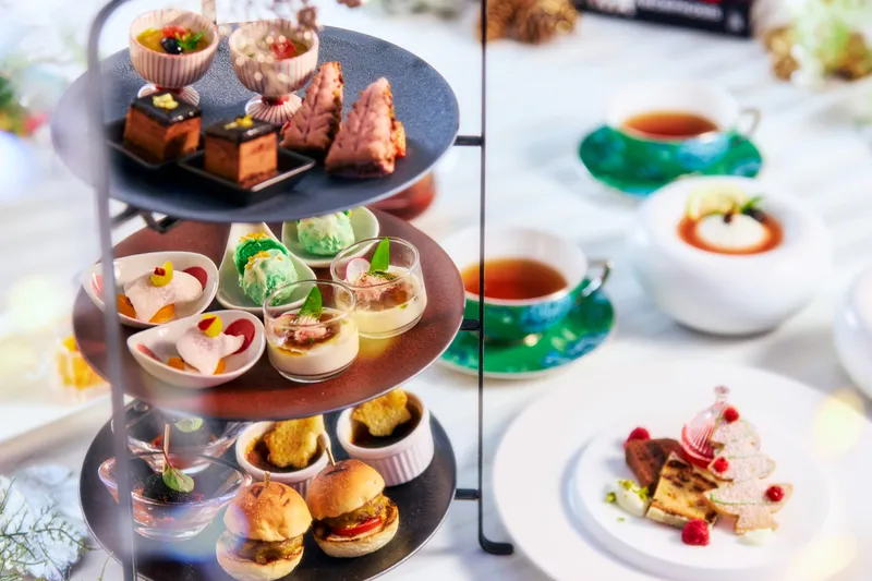 雪のように美しい、クリスマス限定スイーツプレート