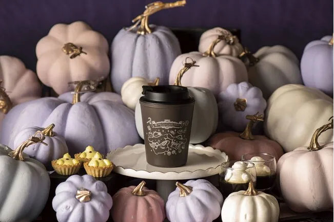 y*u様 ポムポムプリン マフィン　カフェ　ハロウィン　マスコット　カボチャ　タ ポムポムプリンが魔法使い、マフィンが黒猫に変身！ ハロウィン