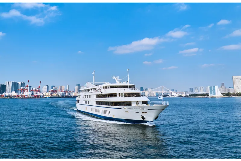 シンフォニーモデルナ号